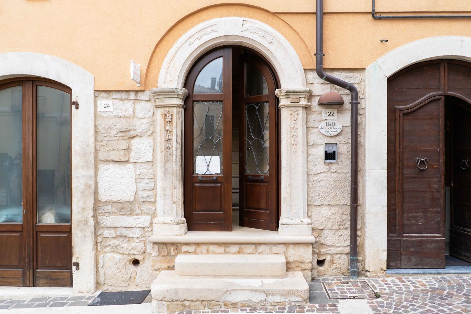 B&B La Casa Di Tocco Tocco da Casauria Exterior foto